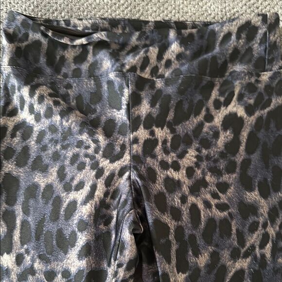Koral Drive Cheetara Blue Animal Print High Rise Leggings Size Small - Picture 4 of 6